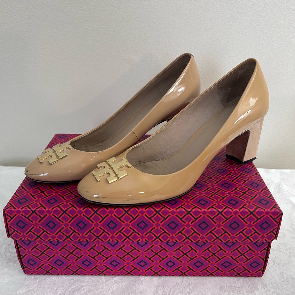 Tory Burch Raleigh Tan Patent Leather Pumps Size 9